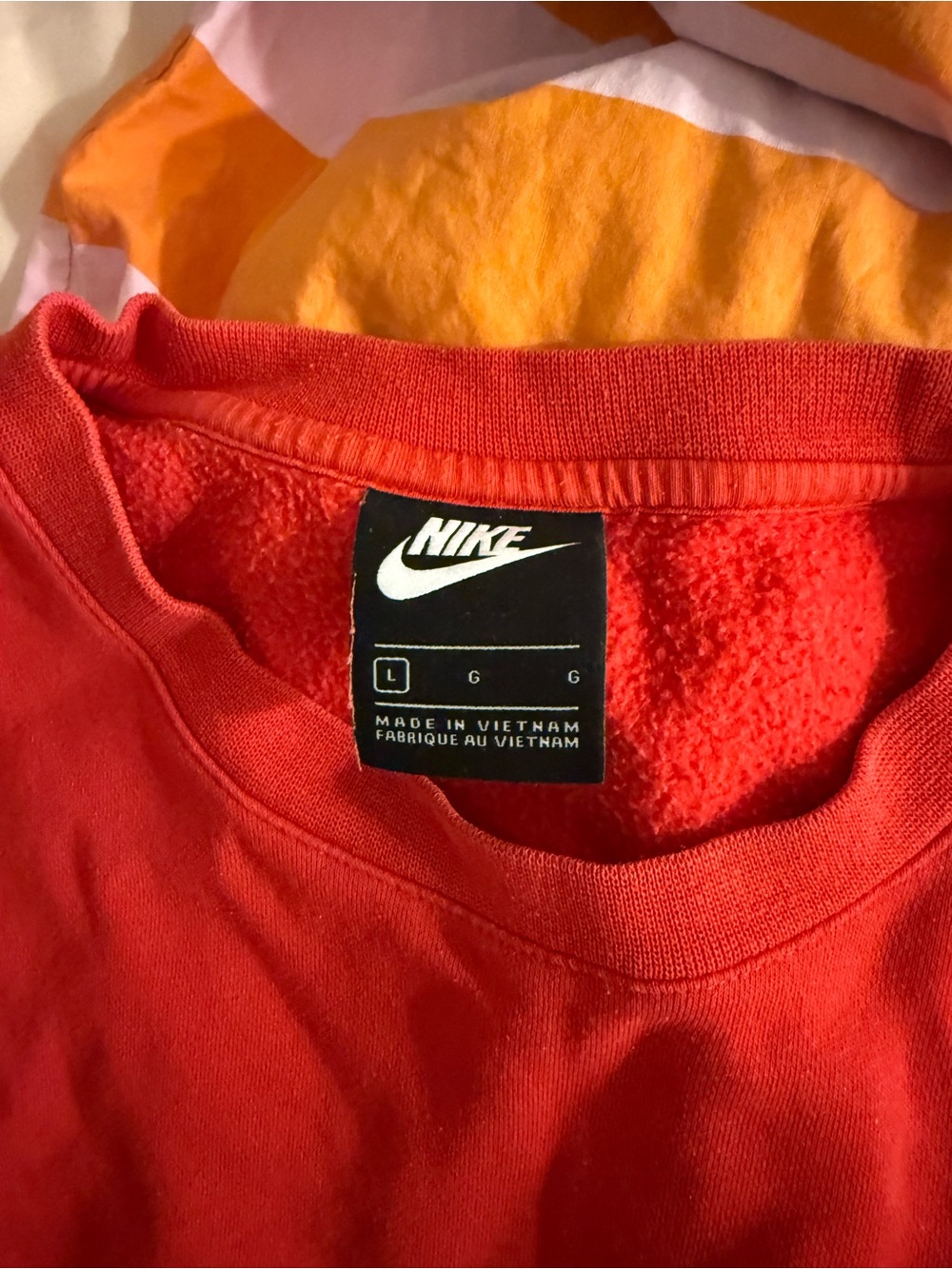 Nike Men’s Bright Red Crewneck Sweatshirt with White Logo - Picture 3 of 3